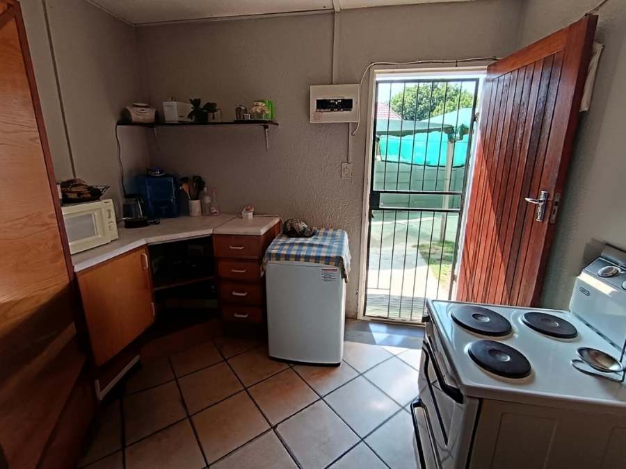 6 Bedroom Property for Sale in Cashan North West